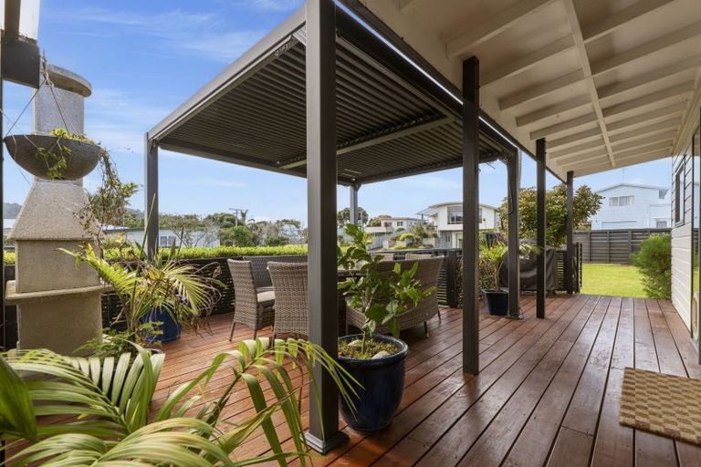 Photo of property in 10 Hillview Road, Waihi Beach, 3611