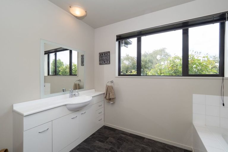 Photo of property in 17 Farm Road, Allenton, Ashburton, 7700