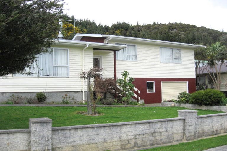 Photo of property in 38 Trelawney Road, Wainuiomata, Lower Hutt, 5014