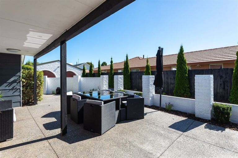 Photo of property in 9 Wakelin Place, Redwood, Christchurch, 8051