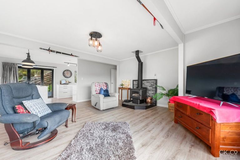 Photo of property in 12 Roman Close, Silverstream, Upper Hutt, 5019