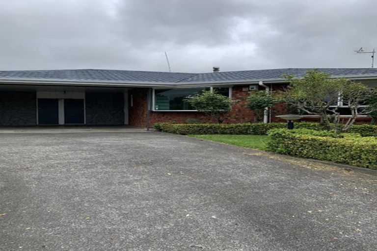 Photo of property in 16 Te Punga Place, Awapuni, Palmerston North, 4412