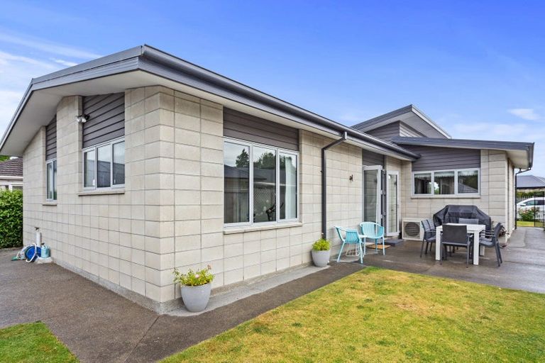 Photo of property in 28 Bank Street, Amberley, 7410