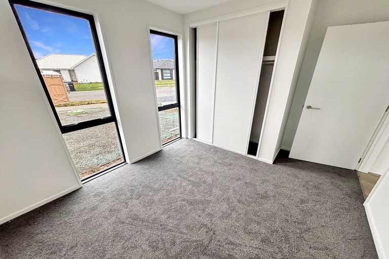 Photo of property in 18 Pitcaithly Street, Halswell, Christchurch, 8025