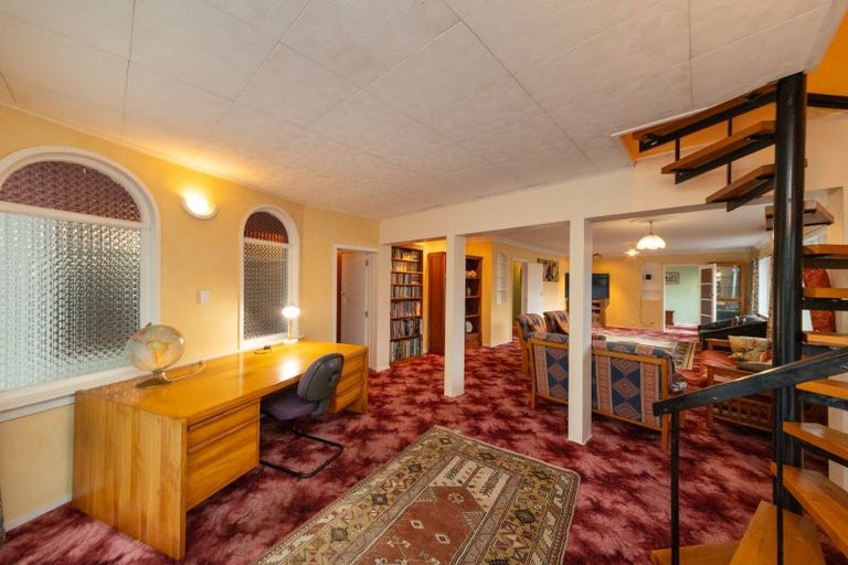 Photo of property in 4 Seaton Court, Hokowhitu, Palmerston North, 4410