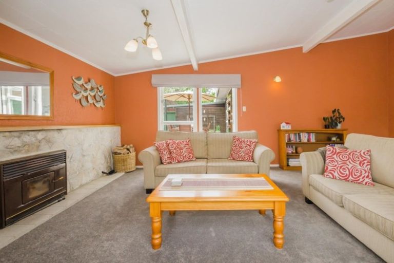 Photo of property in 55 Donovan Road, Paraparaumu Beach, Paraparaumu, 5032