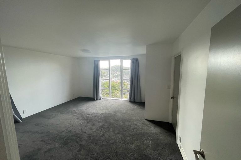 Photo of property in 9 Selkirk Way, Karori, Wellington, 6012