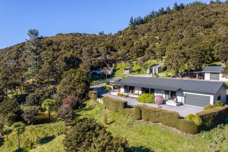 Photo of property in 91 Boar Bush Gully Road, Featherston, 5710