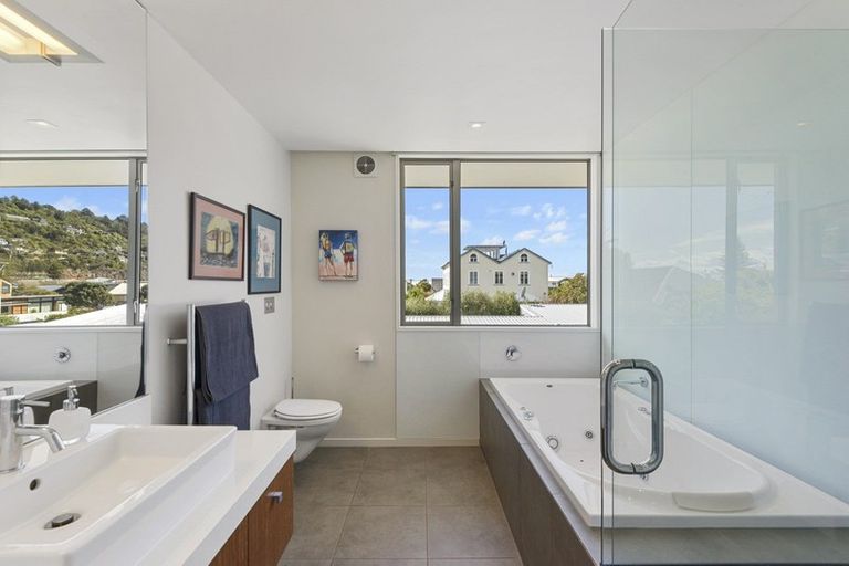 Photo of property in 18 Menzies Street, Sumner, Christchurch, 8081