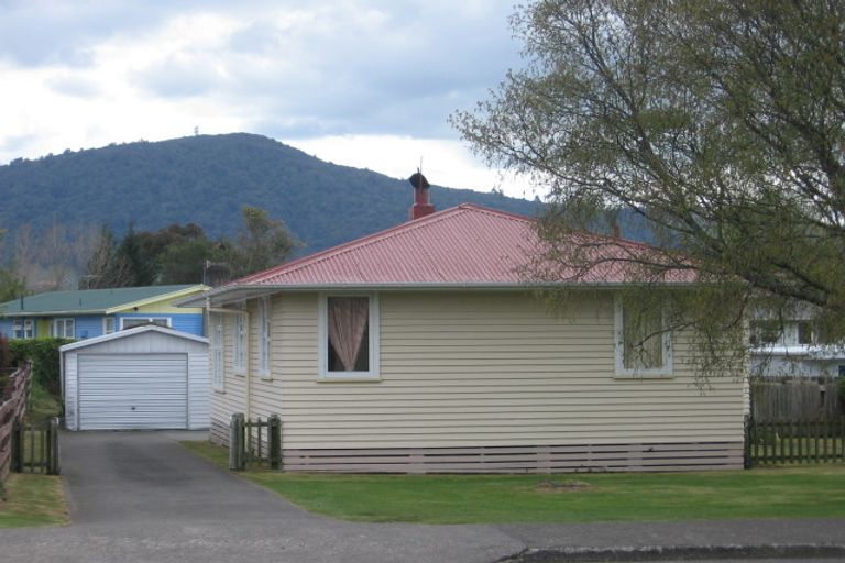 Photo of property in 355 Malfroy Road, Pomare, Rotorua, 3015