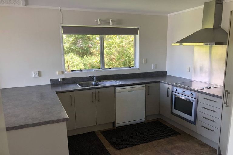 Photo of property in 17 Ngarimu Grove, Ngaio, Wellington, 6035