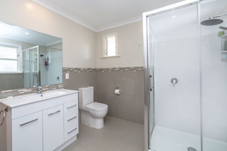 Photo of property in 33 Fergusson Street, Solway, Masterton, 5810