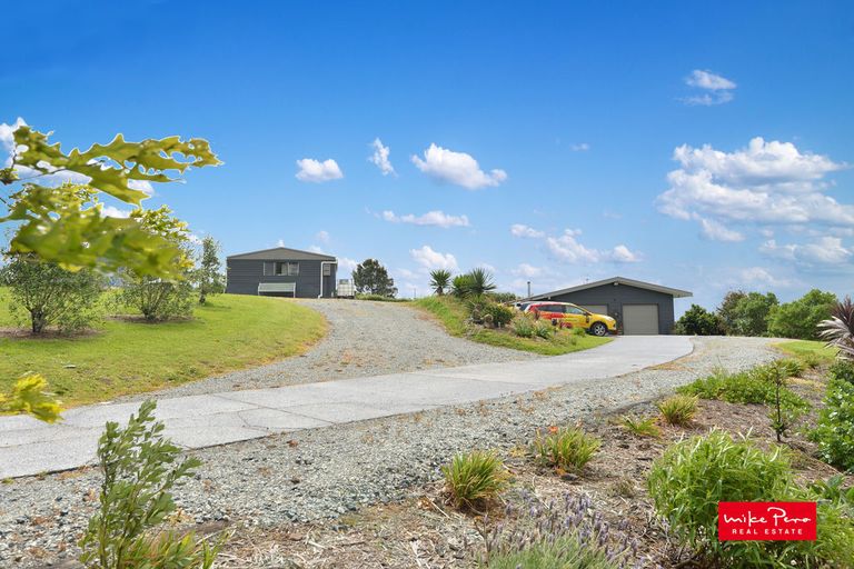 Photo of property in 18 Addison Road, Pataua South, Onerahi, 0192