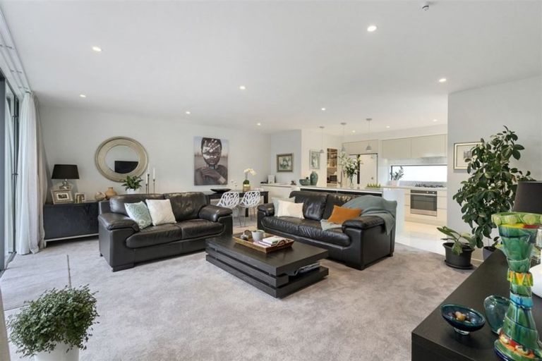 Photo of property in 2/40 Rhodes Street, Merivale, Christchurch, 8014