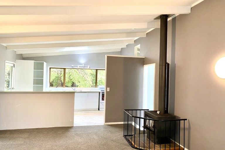 Photo of property in 31 Elliston Crescent, Stanmore Bay, Whangaparaoa, 0932