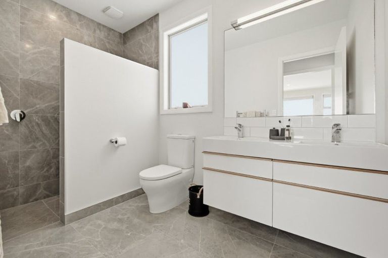 Photo of property in 6 Otira Close, Papamoa Beach, Papamoa, 3118