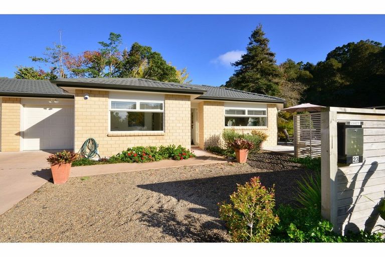 Photo of property in 23 Annalise Place, Orewa, 0931