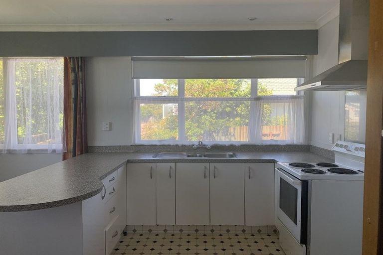 Photo of property in 14 Ruapehu Street, Castlecliff, Whanganui, 4501