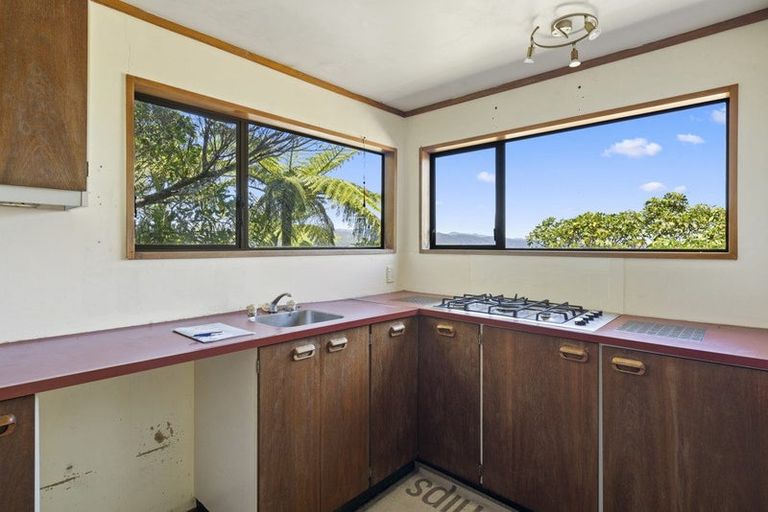 Photo of property in 50 Viewmont Drive, Harbour View, Lower Hutt, 5010