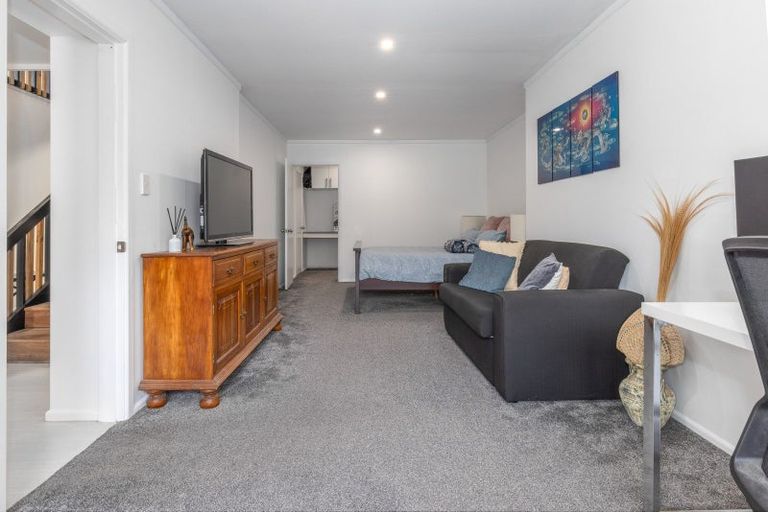Photo of property in 16 Whyte Street, Paraparaumu Beach, Paraparaumu, 5032