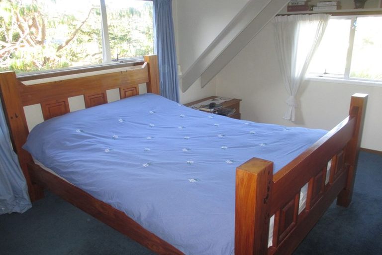 Photo of property in 1/42 Peach Road, Glenfield, Auckland, 0629