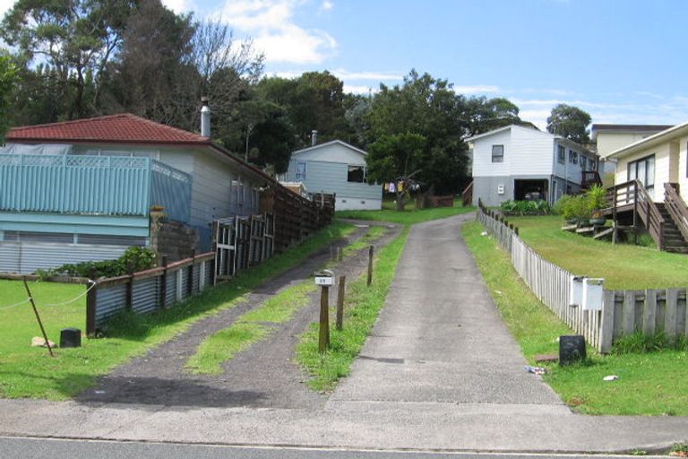 Photo of property in 57 Cedar Heights Avenue, Massey, Auckland, 0614