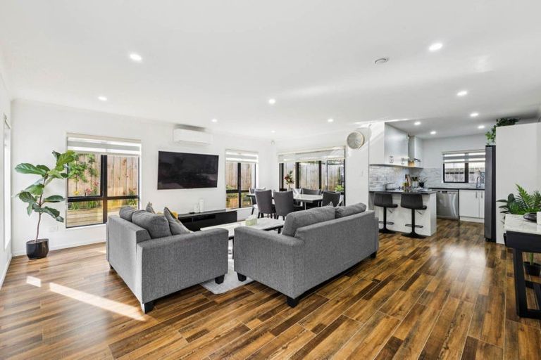 Photo of property in 17d Kerrydale Road, Manurewa, Auckland, 2102