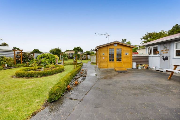 Photo of property in 240 Egmont Street, Patea, 4520