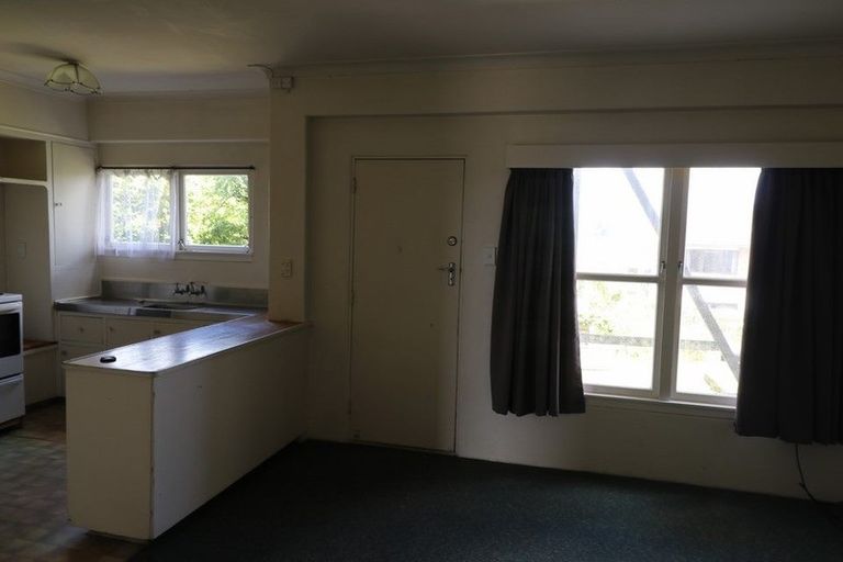 Photo of property in 2 Rita Street, Mount Maunganui, 3116