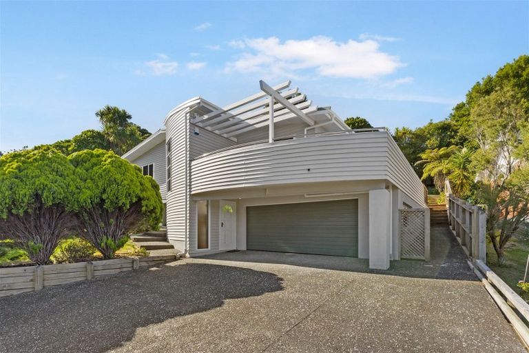 Photo of property in 73 Saffron Street, Birkdale, Auckland, 0626