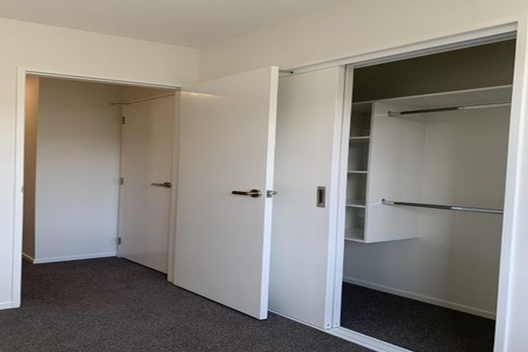 Photo of property in 37 Jabuka Street, Glen Eden, Auckland, 0602