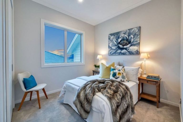 Photo of property in 36 Celestial Crescent, Orewa, 0931