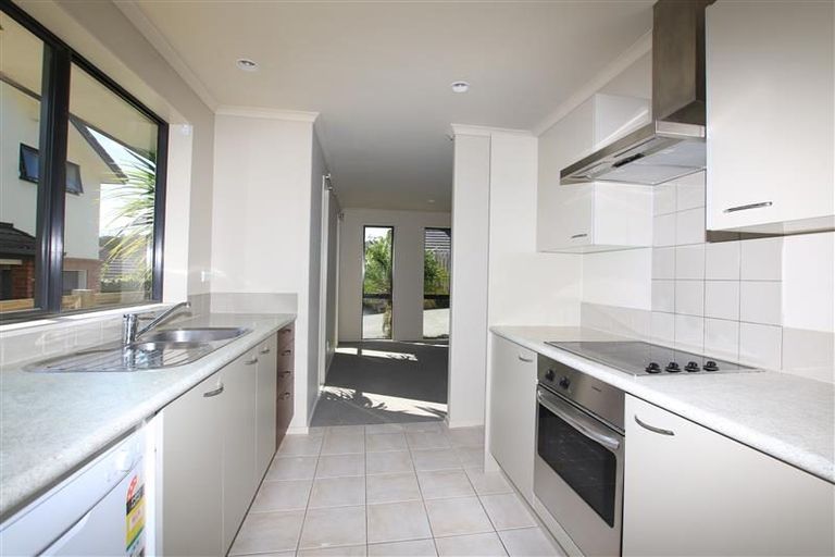 Photo of property in 3/31 Orwell Road, Greenhithe, Auckland, 0632
