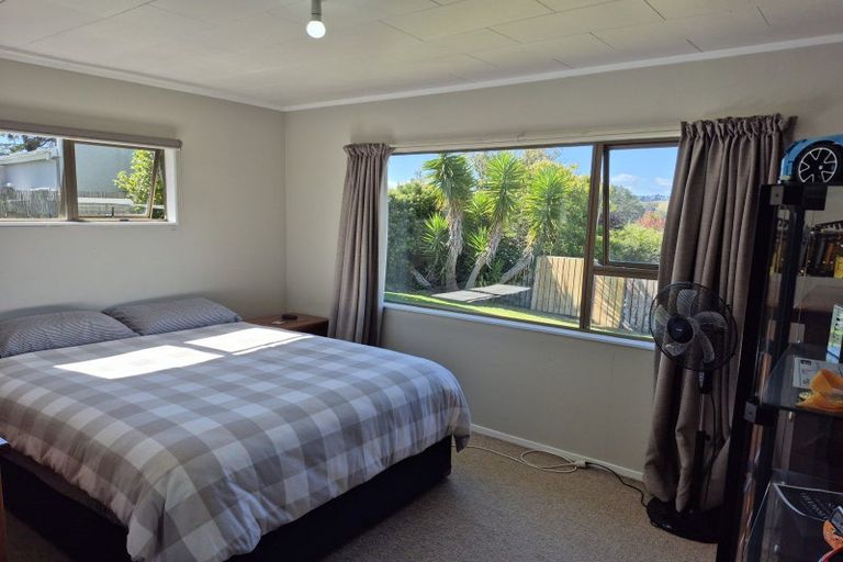 Photo of property in 18 Leeton Drive, Waipukurau, 4200