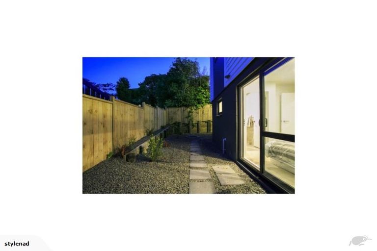 Photo of property in 7 Woodall Place, Totara Vale, Auckland, 0627