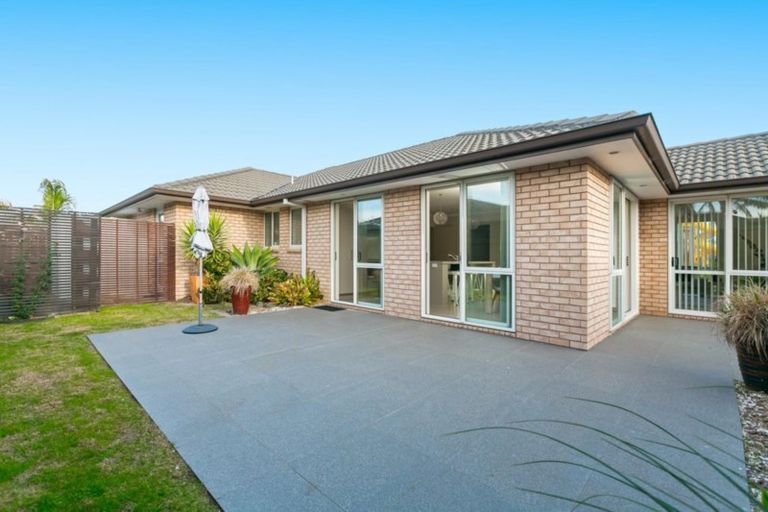 Photo of property in 1 Horokaka Place, Papamoa Beach, Papamoa, 3118