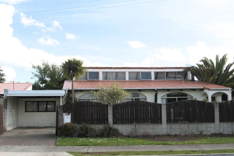 Photo of property in 74 Robinson Avenue, Holdens Bay, Rotorua, 3010