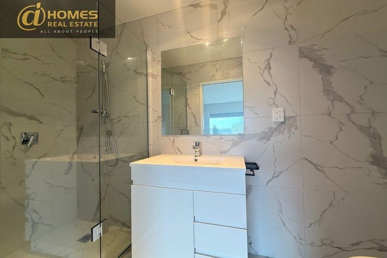 Photo of property in 6/237 Swanson Road, Henderson, Auckland, 0610