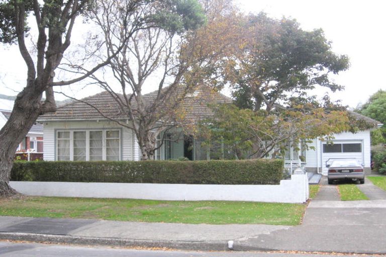 Photo of property in 22 Thornycroft Avenue, Epuni, Lower Hutt, 5011