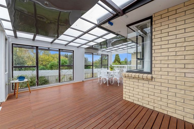 Photo of property in 14 Castlefinn Drive, Weymouth, Auckland, 2103