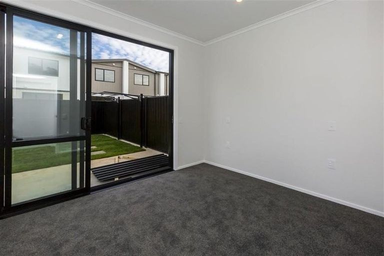 Photo of property in 1 Fitch Lane, Wallaceville, Upper Hutt, 5018