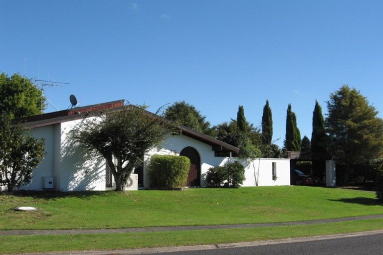 Photo of property in 10 Benalder Crescent, Tokoroa, 3420