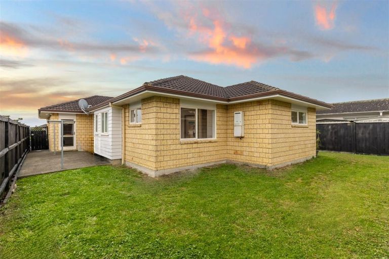 Photo of property in 11 Thyme Court, Flat Bush, Auckland, 2016