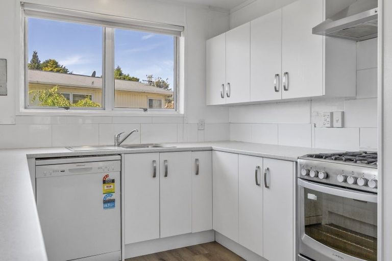 Photo of property in 20 Macdonell Street, Hilltop, Taupo, 3330