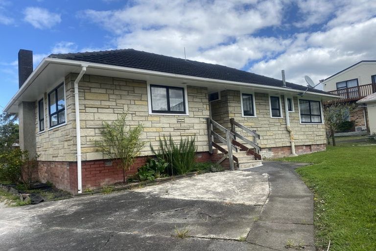 Photo of property in 3 Bedford Street, Te Atatu South, Auckland, 0610