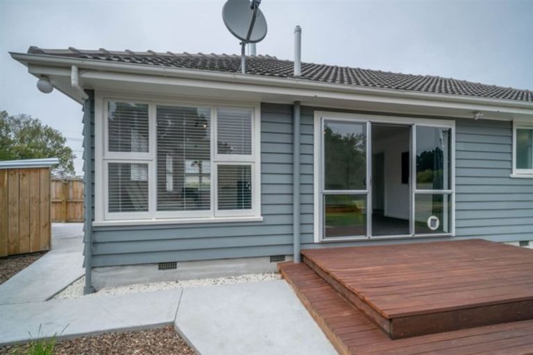 Photo of property in 17 Colac Street, Avondale, Christchurch, 8061