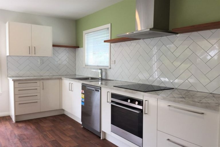 Photo of property in 1/23a Hamilton Avenue, Ilam, Christchurch, 8041