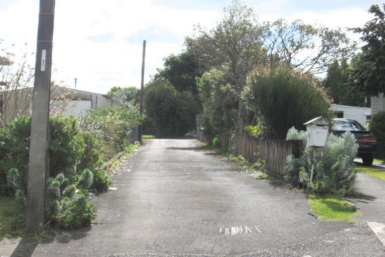Photo of property in 8 Sutton Crescent, Papakura, 2110