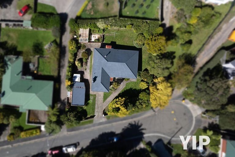 Photo of property in 17 Hollies Crescent, Johnsonville, Wellington, 6037