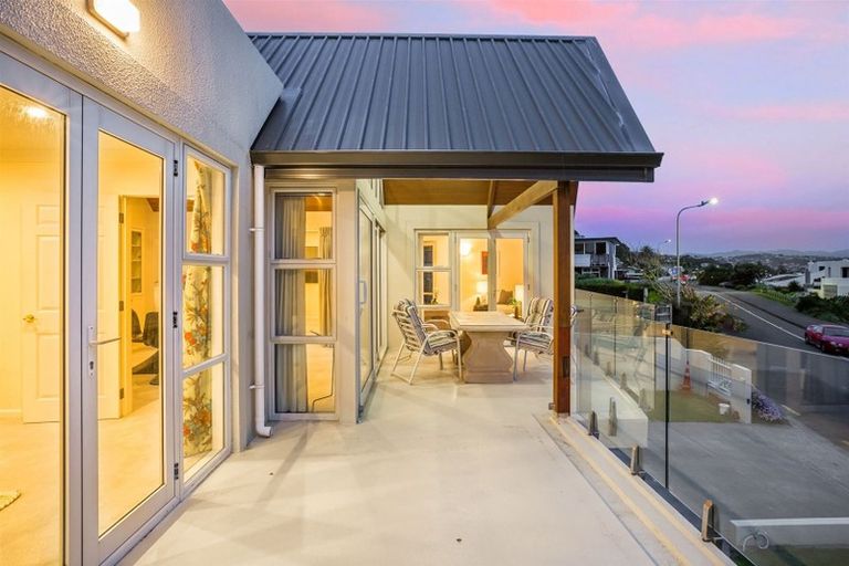 Photo of property in 13 Moana Road, Plimmerton, Porirua, 5026